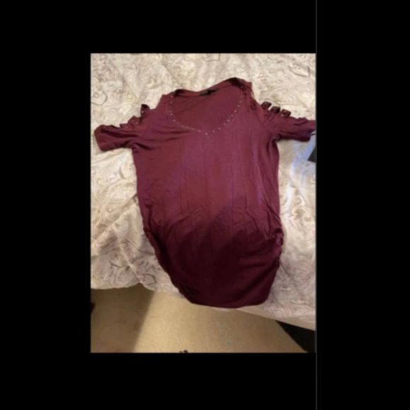 Rock & Republic cold shoulder women’s top - Picture 3 of 5